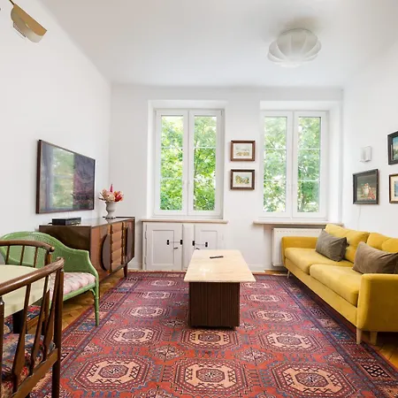 Ochota Colorful By Bookinghost Apartamento